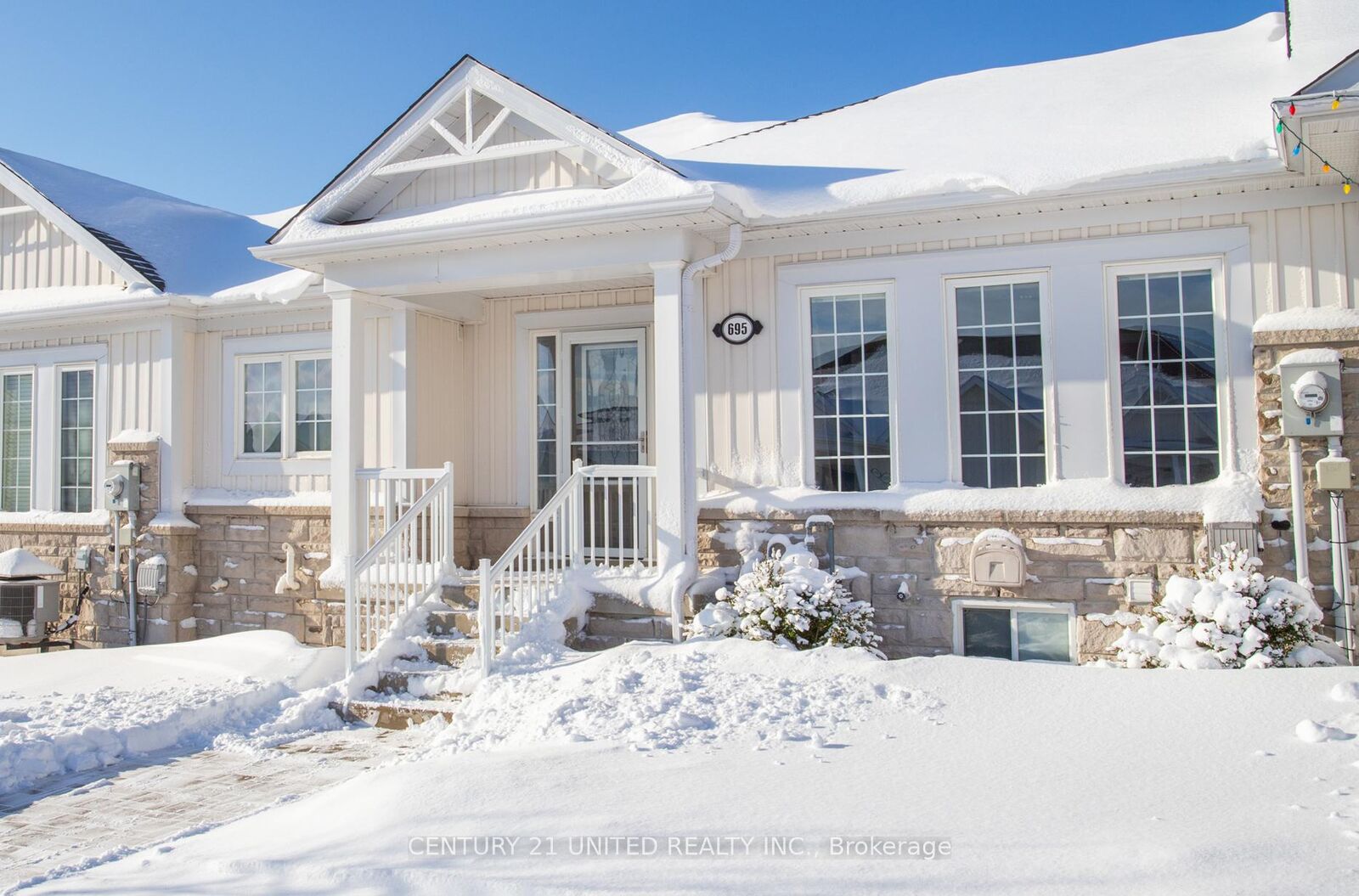 Photo de la propriété:  695 Henderson Drive  ON K9A 0J1 