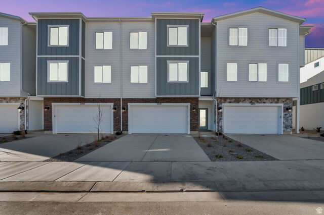 Property Photo: 5245 N Evergreen Way 213 UT 84005