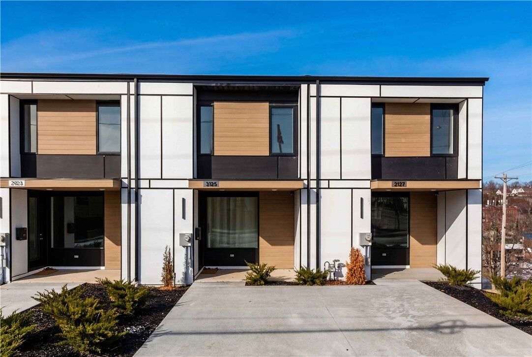 Property Photo:  2125 Rose St  PA 15219 