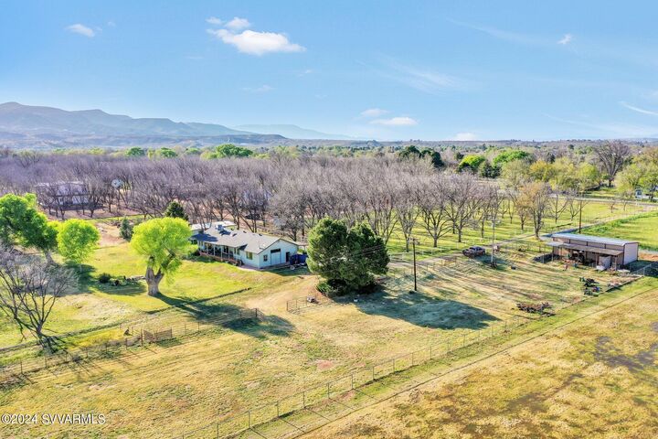 Property Photo:  487 E Quarterhorse Lane  AZ 86322 