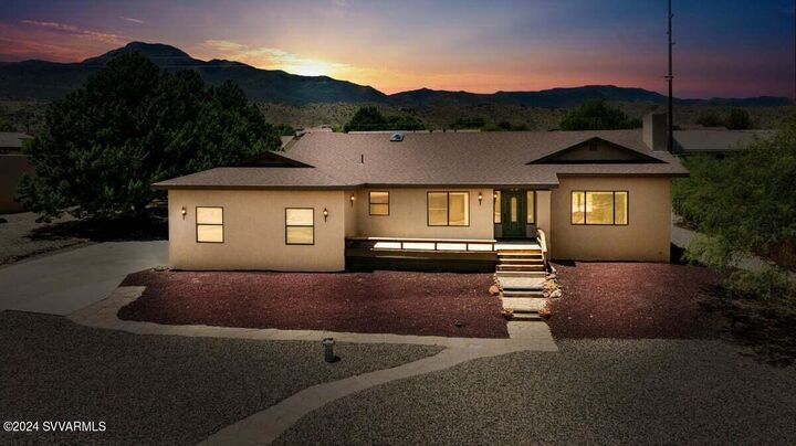 Property Photo: 2160 Sky Drive AZ 86324