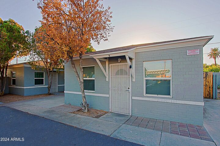 Property Photo: 6808 N 23rd Avenue Apt 6 AZ 85015