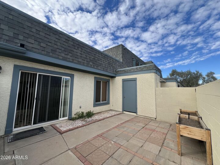 Property Photo:  8030 N 32nd Lane  AZ 85051 