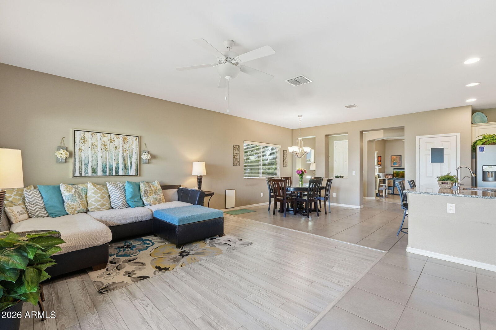 Property Photo:  460 W Honey Locust Avenue  AZ 85140 