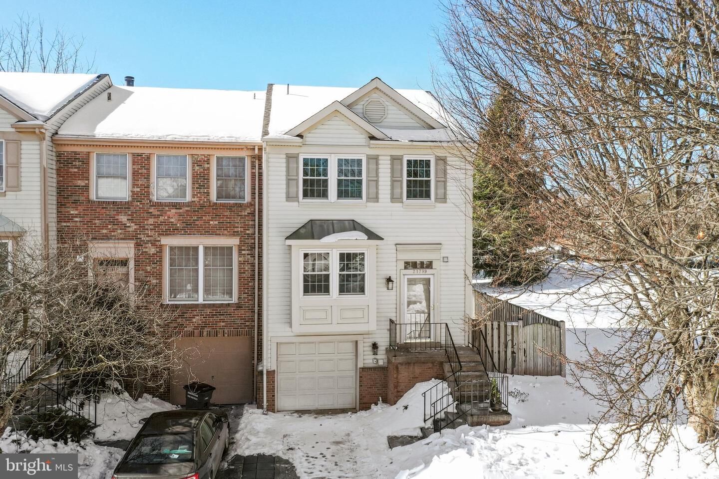 Property Photo:  21799 Leatherleaf Circle  VA 20164 