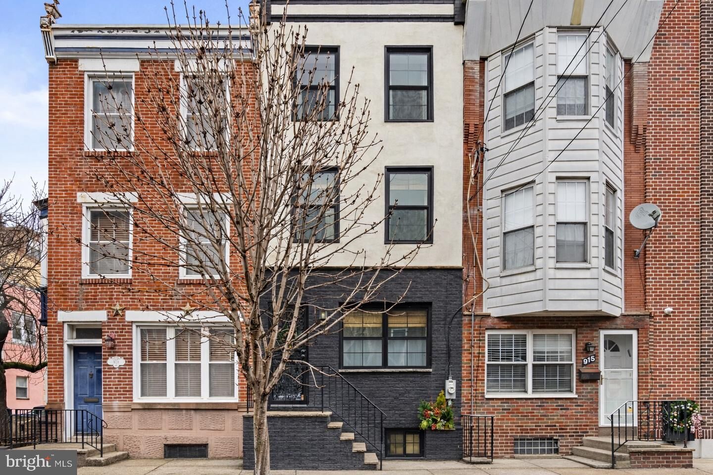 Property Photo:  917 Catharine Street  PA 19147 
