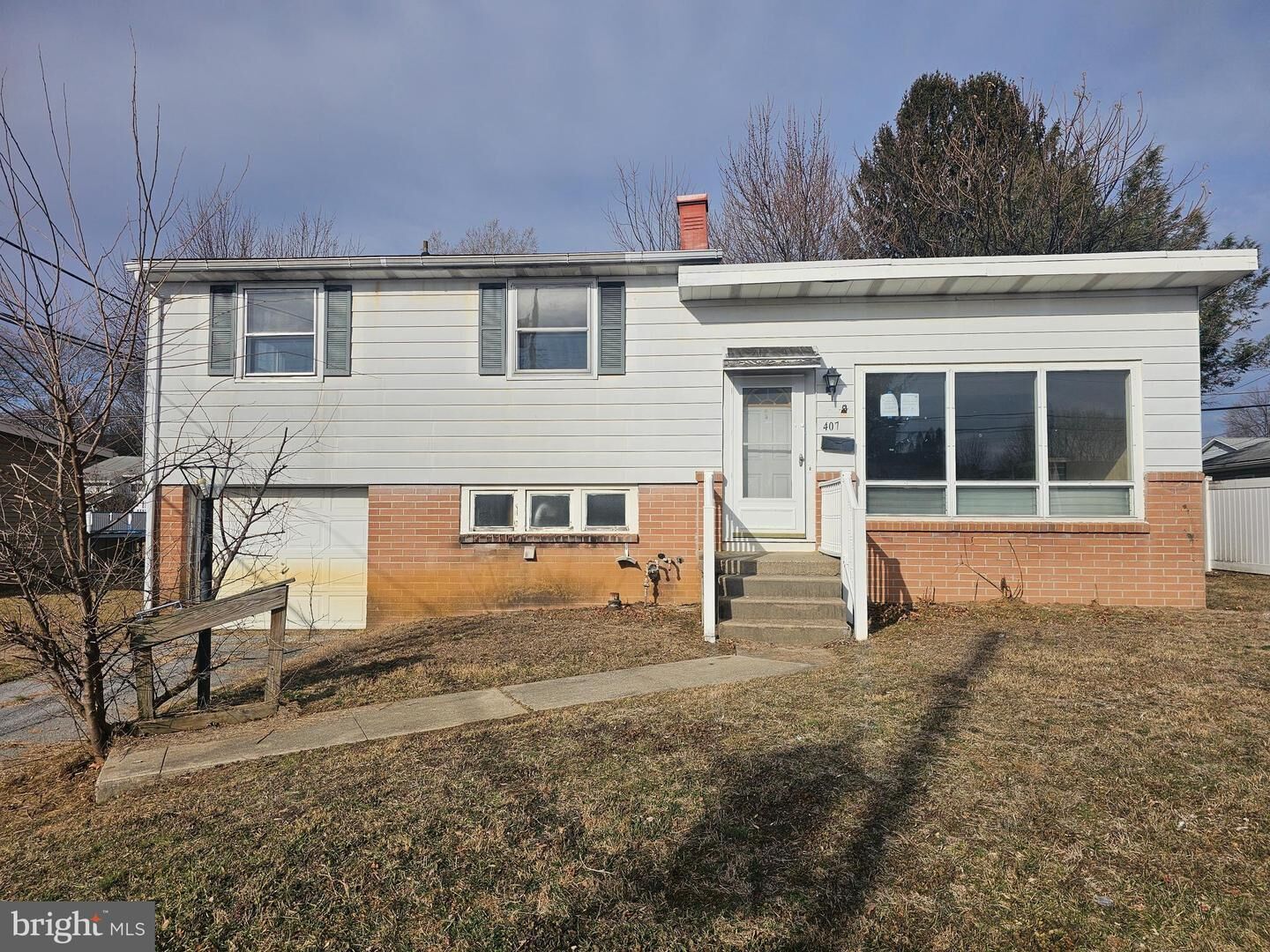 Property Photo:  407 E Elm Street  PA 17042 