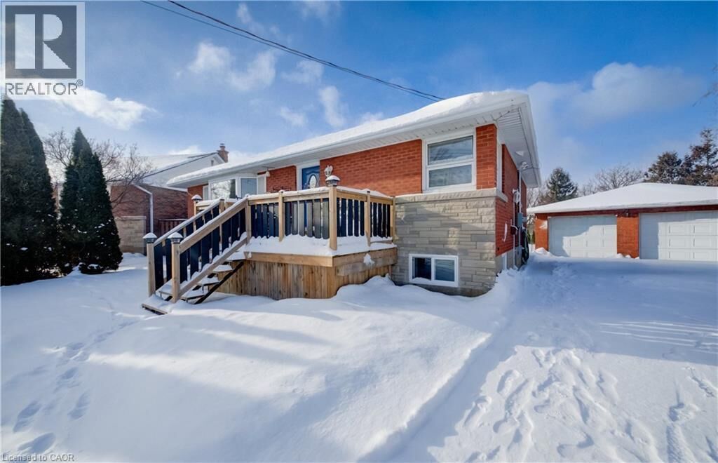 Property Photo:  24 Alderney Avenue  ON L9A 2A5 