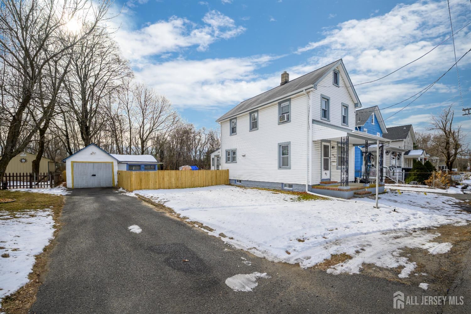 Property Photo:  43 Pergola Avenue  NJ 08832 