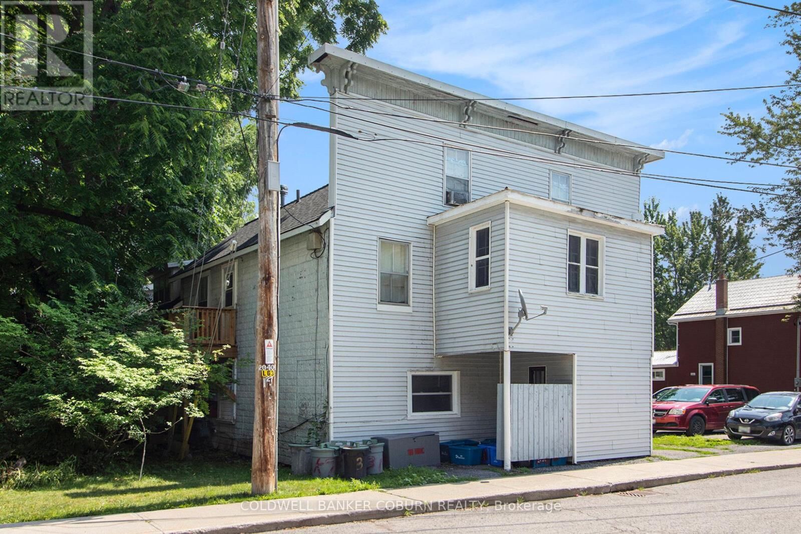 Property Photo:  73 King Street  ON K0C 1H0 
