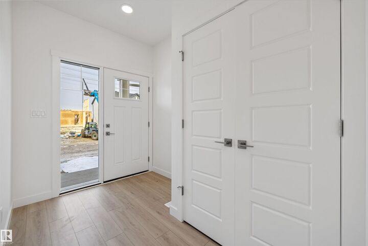 Property Photo:  18851 29 Avenue NW  AB T6M 3C5 