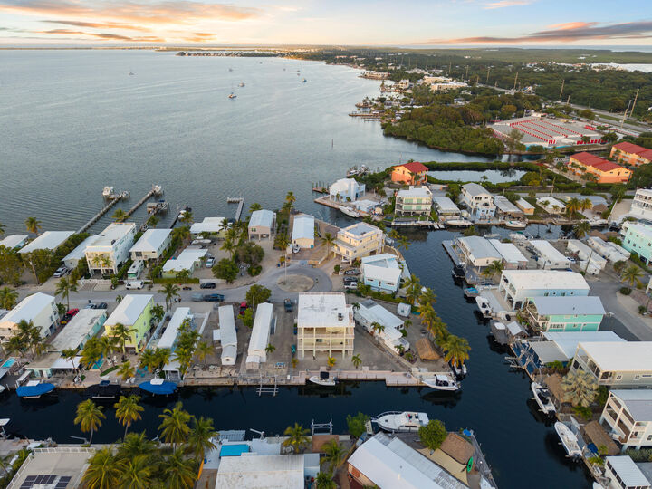 Property Photo: 1305 Calder Road FL 33037