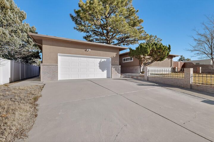 Property Photo: 10324 Paseo Del Norte NW NM 87114