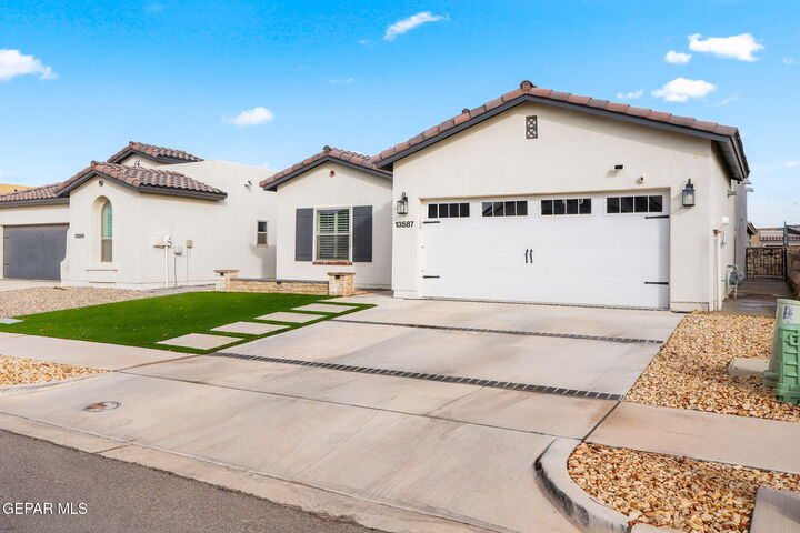 Property Photo:  13587 Lawkland Street  TX 79928 