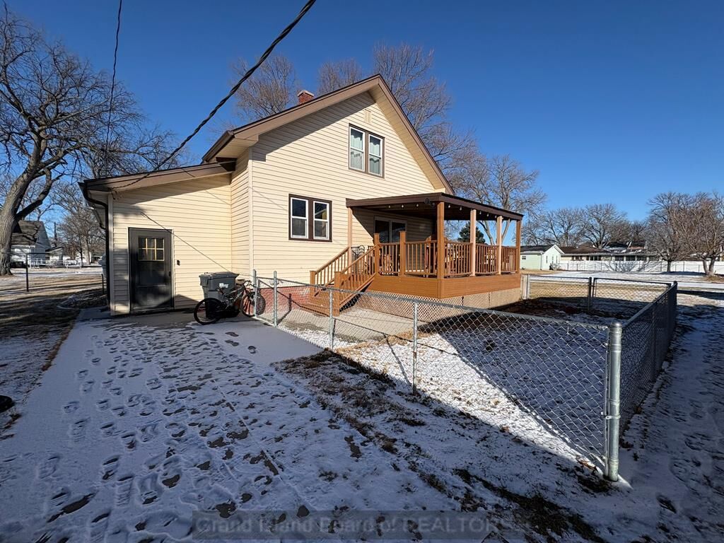 Property Photo:  1110 West St  NE 68883 