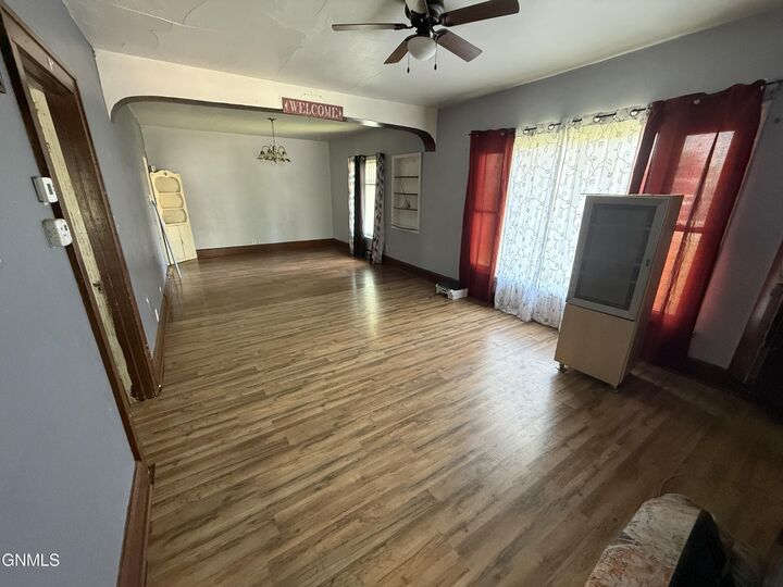 Property Photo:  421 Main Street W  ND 58523 