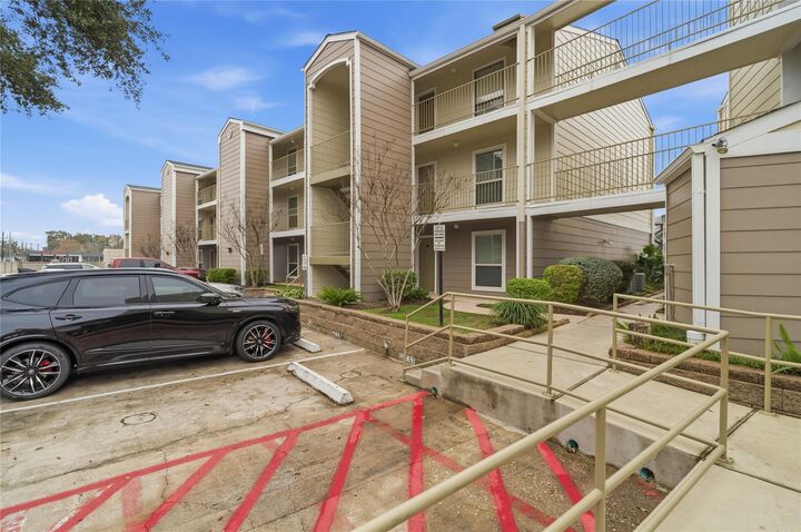 Property Photo:  208 Yacht Club Lane 208  TX 77586 