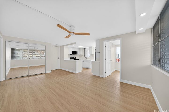 Property Photo:  1121 Wilder Avenue 1000B  HI 96822 