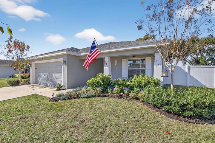 Property Photo:  1210 Third Court  FL 33839 