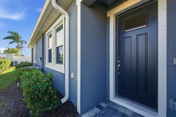 Property Photo:  12333 Asana Court  FL 34293 