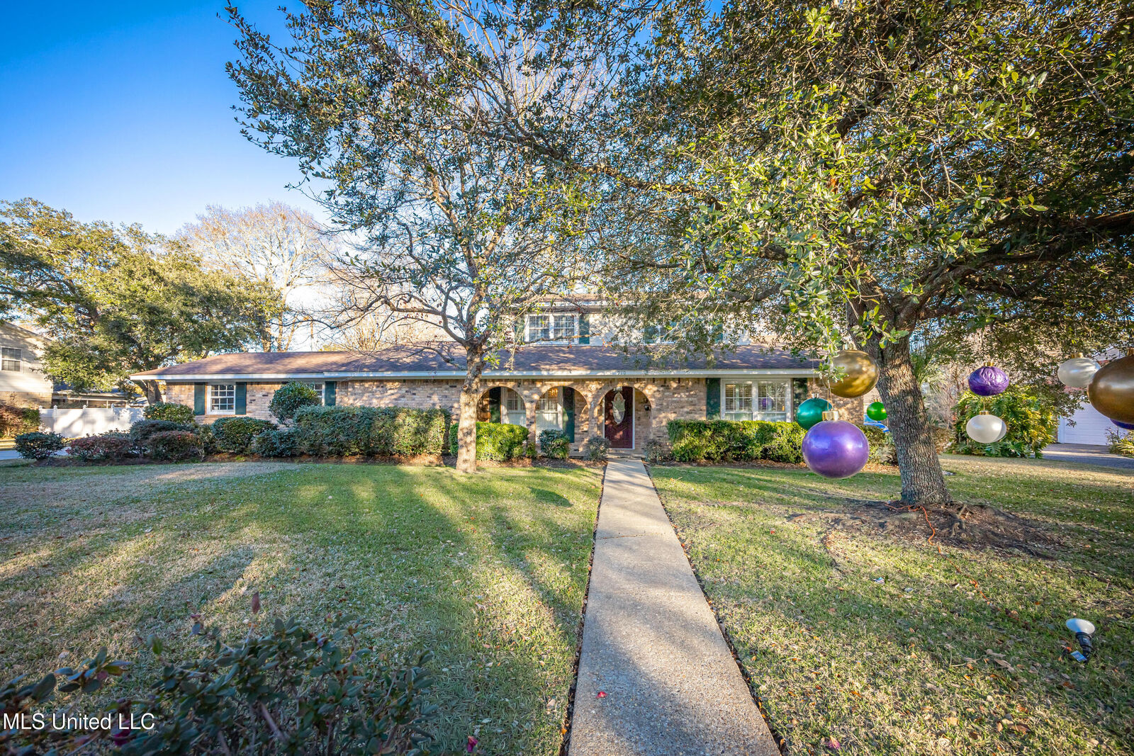 Property Photo: 910 Warren Street MS 39567