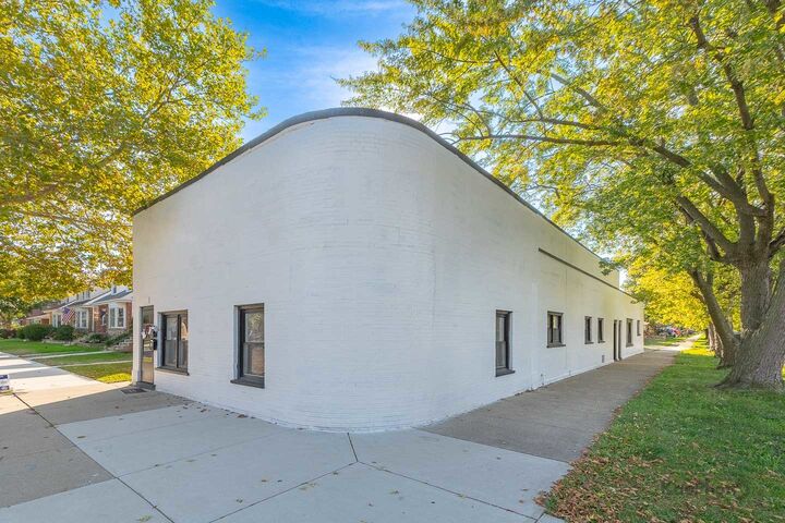 Property Photo:  6259 W Peterson Avenue 1F  IL 60646 