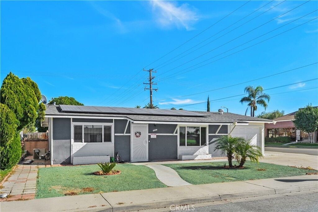 Property Photo:  890 S Inez St. Street  CA 92543 