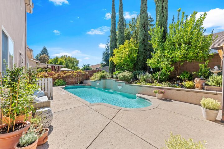 Property Photo: 8105 Bauser Avenue CA 95747