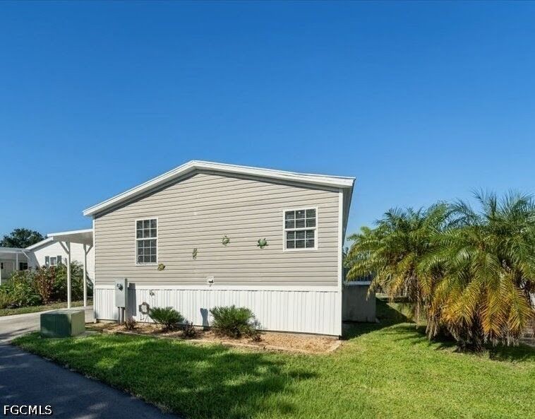 Property Photo: 3127 Bayside Parkway FL 33982