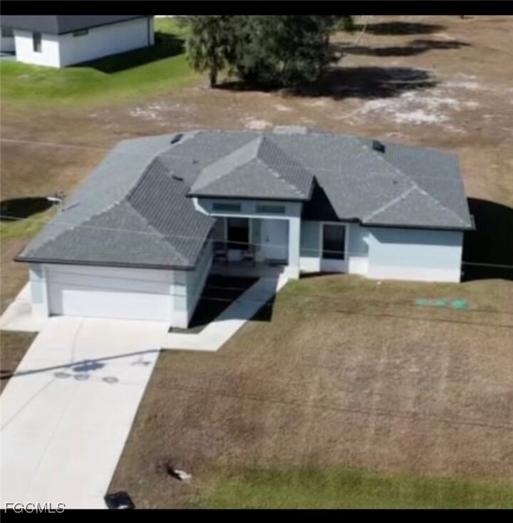 Property Photo:  532 Paloma Avenue  FL 33974 