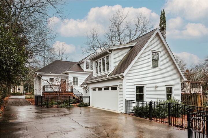 Property Photo:  834 Hill Street  GA 30606 