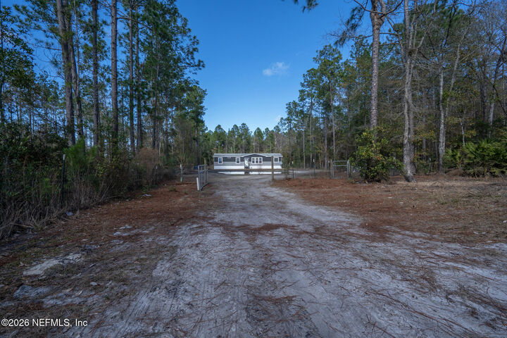 Property Photo:  571861 Lessie Road  FL 32046 