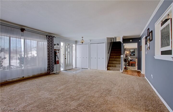 Property Photo:  411 Oaknoll Drive  OH 44001 