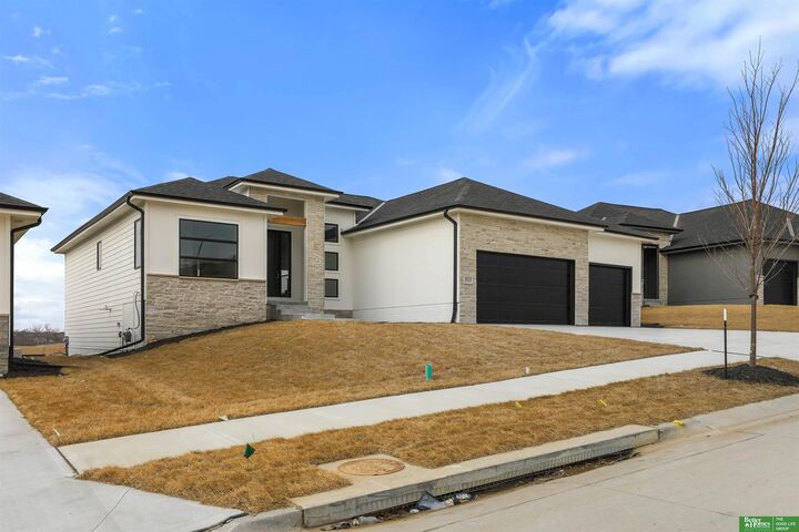 Property Photo: 5614 N 198th Street NE 68022