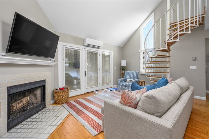 Property Photo:  14 Howland Circle 14  MA 02631 