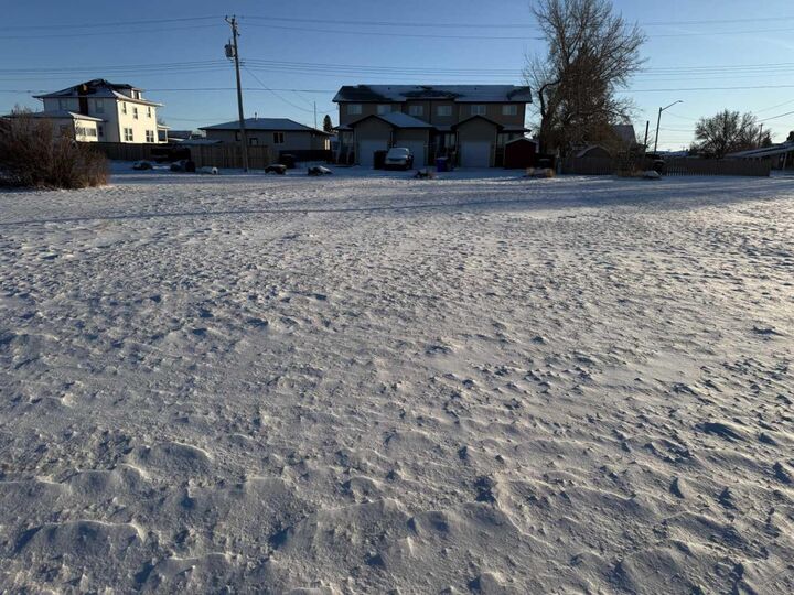 Property Photo: 109 7 Avenue E AB T0K 0G0