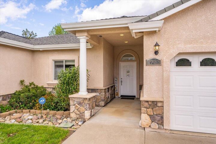 Property Photo:  2733 Smith Avenue  CA 96019 