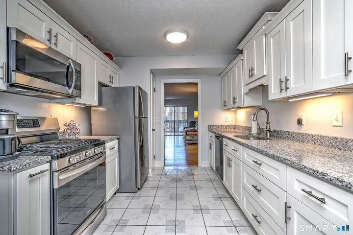 Property Photo:  160 Brittany Farms Road  CT 06053 