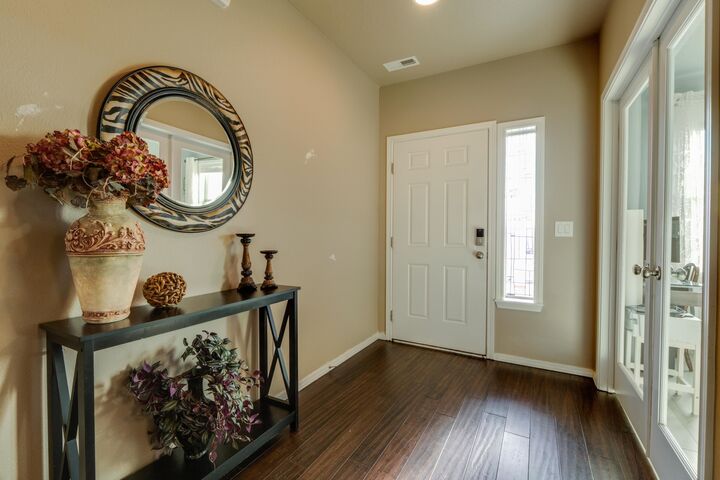 Property Photo:  671 Condor Dr  WA 99004 