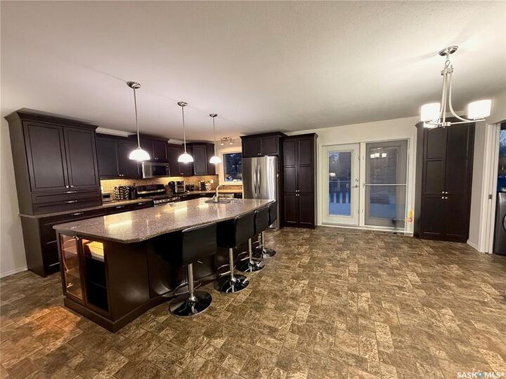 Property Photo:  405 3rd Avenue W  SK S0K 0M0 