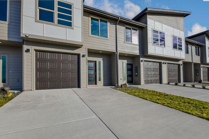 Property Photo:  4537 Road 114  WA 99301 