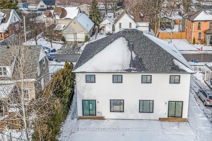 Property Photo: 45 A Howard Street ON N0A 1H0
