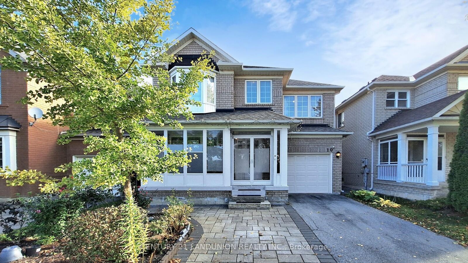 Property Photo: 10 Majestic Drive ON L6C 2B2