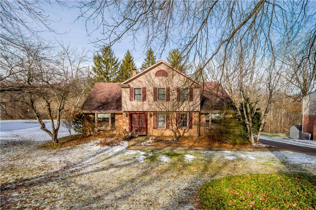 Property Photo: 1693 Hathaway Lane PA 15241