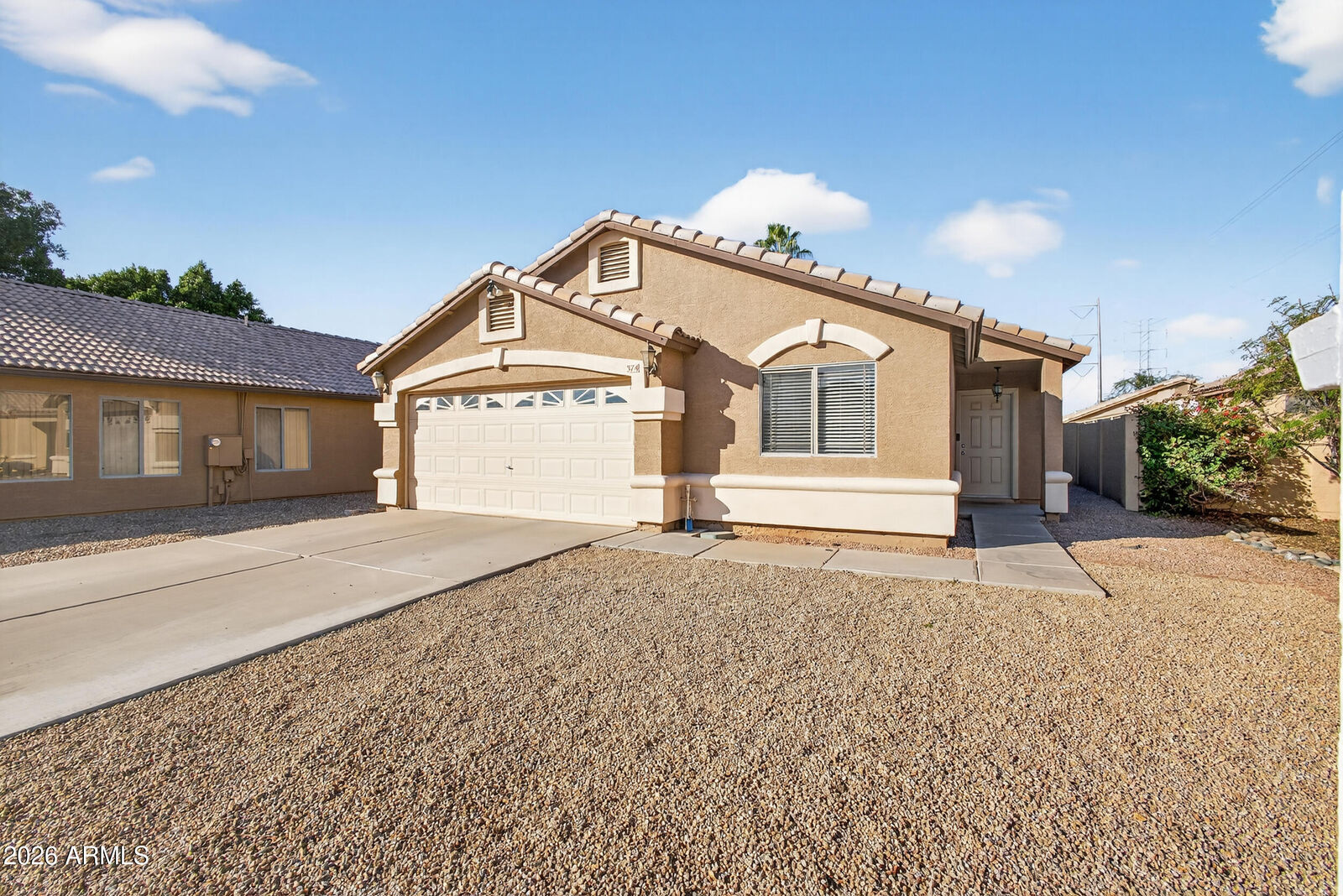 Property Photo:  374 N Ocean Drive  AZ 85233 