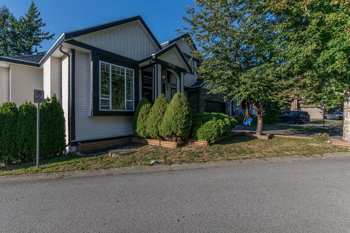 Property Photo: 27733 Signal Court BC V4X 0A4
