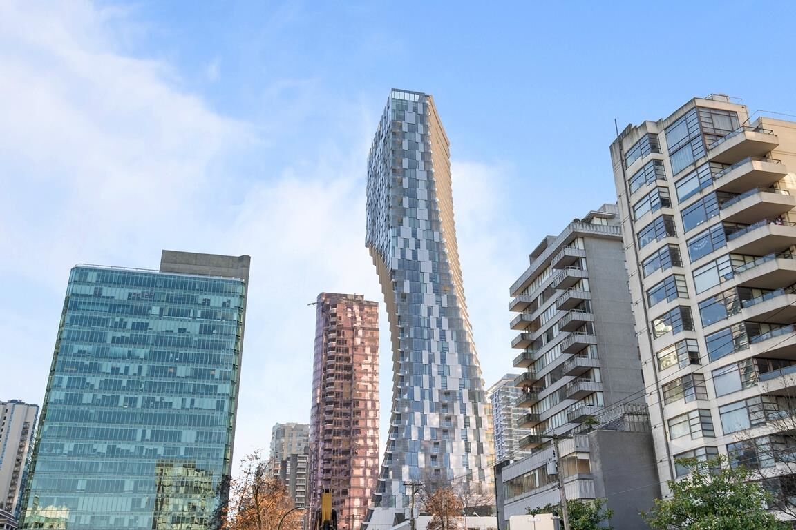 Property Photo: 1568 Alberni Street 802 BC V6G 0E3