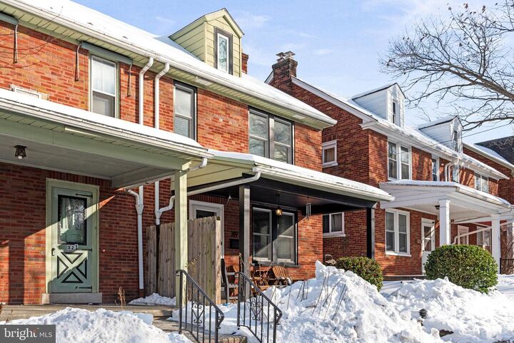 Property Photo:  319 N Reservoir Street  PA 17602 