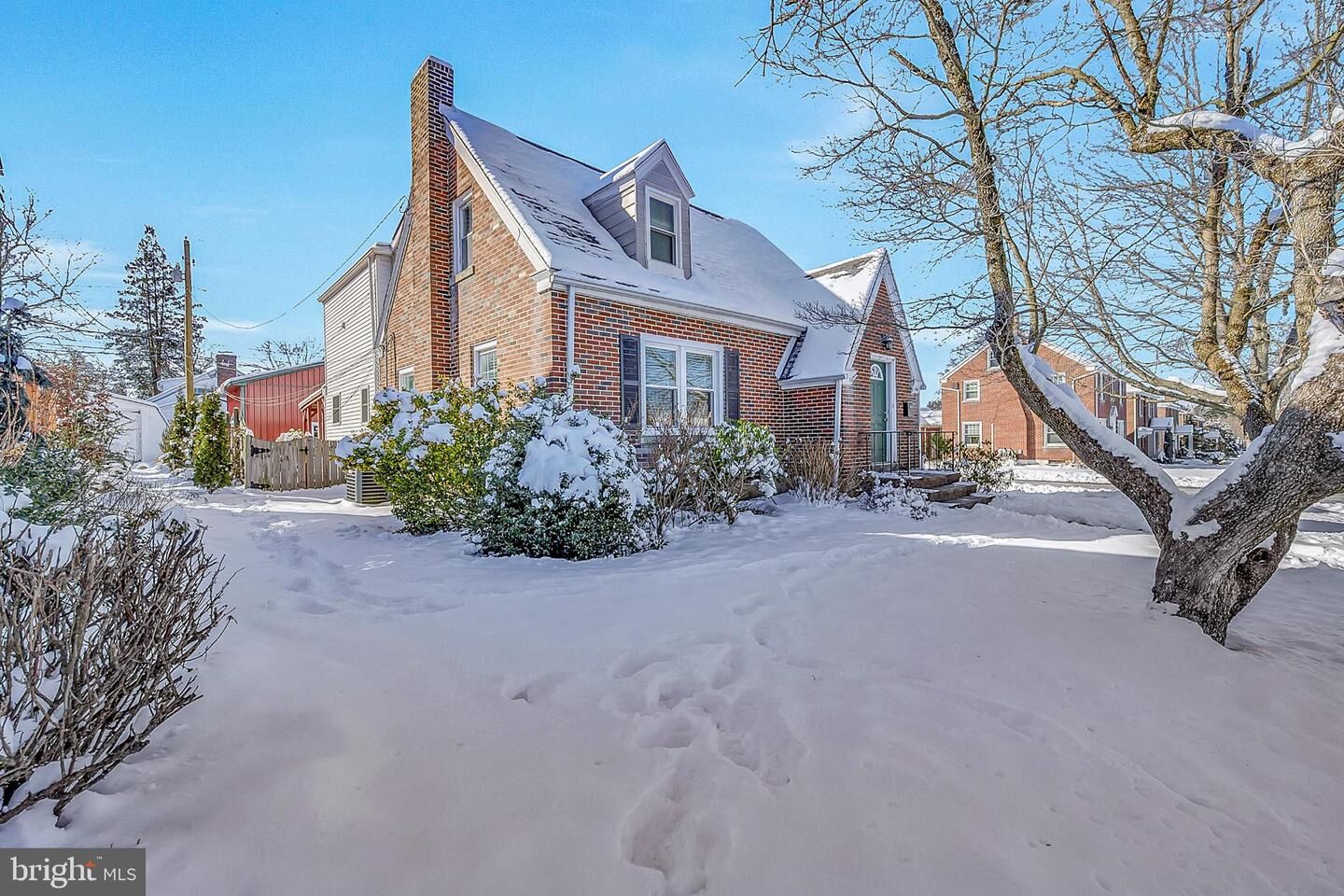 Property Photo:  630 N 2nd Street  PA 18049 