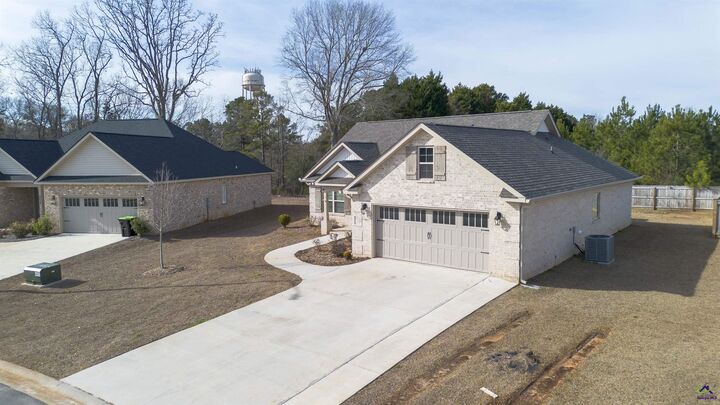 Property Photo:  219 Otters Ridge Drive  GA 31047 